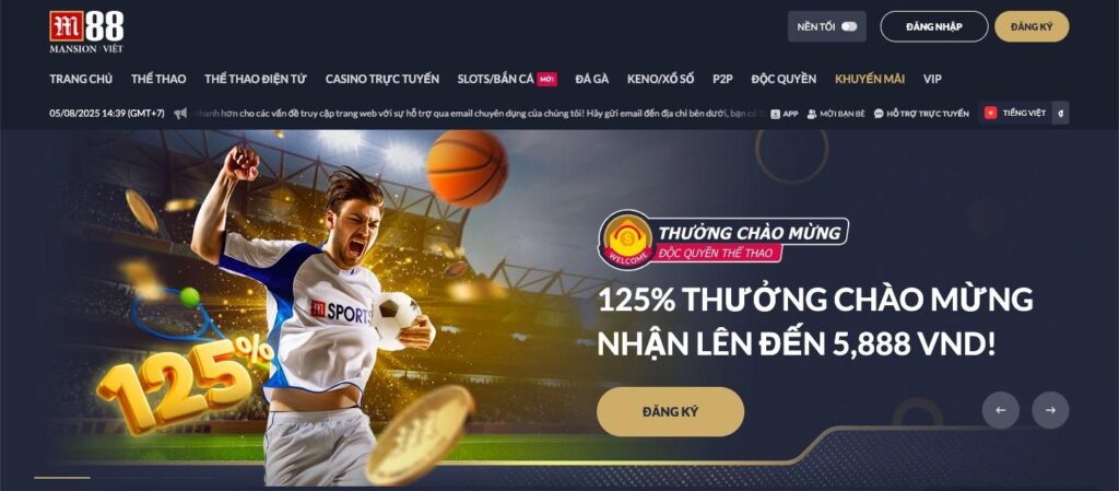 Một banner quảng cáo cho trang web cá cược thể thao hiển thị hình ảnh một cầu thủ bóng đá đang sút bóng, kèm theo văn bản giới thiệu khuyến mãi chào mừng 125% lên đến 5.888 VND.